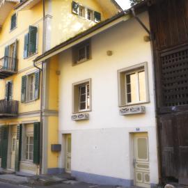The River Holiday Apartment，位于因特拉肯的酒店