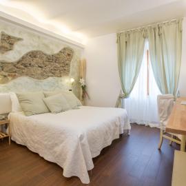 Hotel Marina，位于蒙特罗索阿尔马雷的酒店