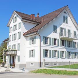 Gasthaus zum Bauernhof，位于Oberlunkhofen的酒店