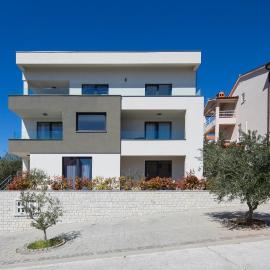 Lemechi Casa Girasole Apartments