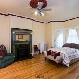 A Tanners Home Inn Bed and Breakfast，位于圣约翰的酒店