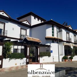 Albenzaire Hotel Asador，位于Fuensanta的酒店