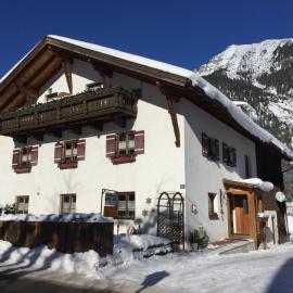 Alpenperle，位于比希尔巴赫的酒店