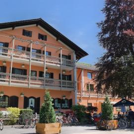 Hotel Waldgasthof Buchenhain，位于拜尔布伦的酒店