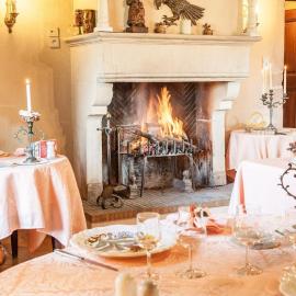 Hostellerie Sarrasine, Mâcon Est - Teritoria，位于雷普隆吉斯的酒店