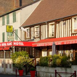 Logis hôtel restaurant Auberge Du Cheval Blanc，位于科维克恩奥热的酒店