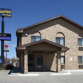 New Victorian Inn & Suites Kearney,位于科尔尼的酒店