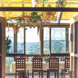 Hotel Gasthof Schönblick，位于诺伊马克特的酒店