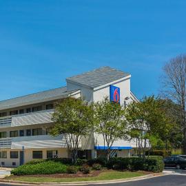 Motel 6-Tucker, GA - Atlanta Northeast，位于塔克的酒店