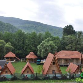Rafting Kamp Dvije Vrbe，位于福查的酒店