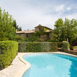 Le Mas Des Aigras - Hôtel & Restaurant de Charme en Provence，位于奥朗日的酒店