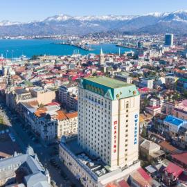 Wyndham Batumi，位于巴统的酒店