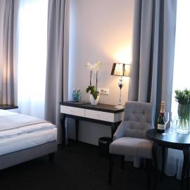 Hotel Villa Casino，位于斯拉百斯的酒店