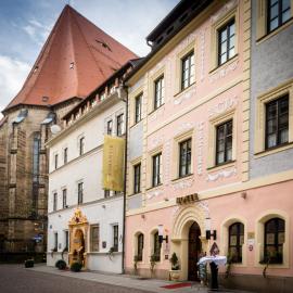Romantik Hotel Deutsches Haus，位于皮尔纳的酒店
