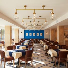 Infinito Hotel and Spa,位于白滨的酒店