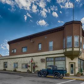 Country Encounters Accommodations，位于Coleman的酒店