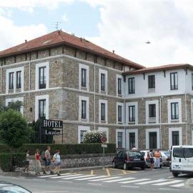 Hotel Luzon，位于圣维森特-德拉巴尔克拉的酒店