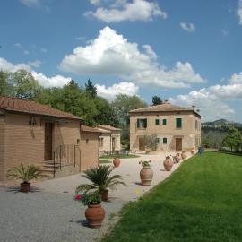 Piccolo Hotel San Valentino，位于Cristena的酒店