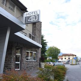 Spazio42,位于Pian Camuno的酒店