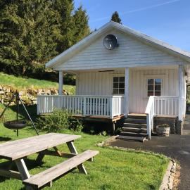 Guse gård，位于克维内斯达尔的酒店