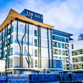 The Sila Hotel，位于是拉差的酒店