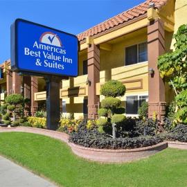 Americas Best Value Inn & Suites - Fontana，位于方塔纳的酒店