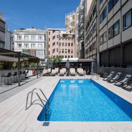 Catalonia Plaza Catalunya，位于巴塞罗那的酒店