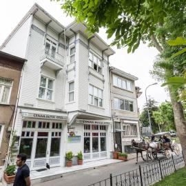 Cenar Konak Butik Hotel，位于比于卡达的酒店