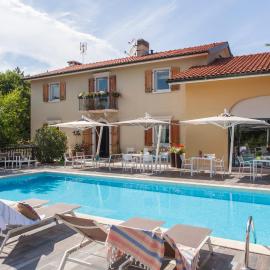 Villa Borgo Duino，位于杜伊诺的酒店