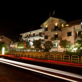 OC Hotel，位于塞蒂卡米尼的酒店