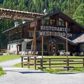 Hotel California，位于尚波吕克的酒店