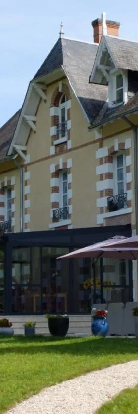 Domaine de Croix en Sologne，位于Neuvy-sur-Barangeon的酒店