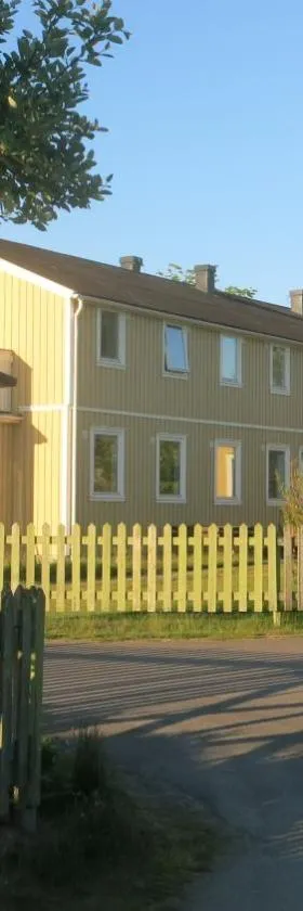 Vallersviks Vandrarhem Änggården，位于Frillesås的酒店