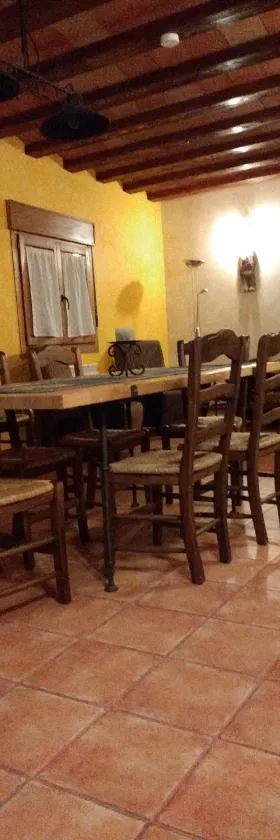 Rural Las Campanas，位于Torremocha del Pinar的酒店