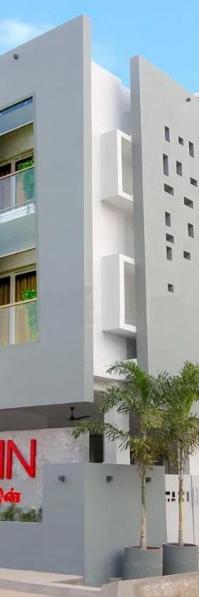 KK Inn，位于Gūduvāncheri的酒店