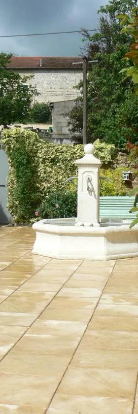 La Maison de l'Etang，位于Sampigny的酒店