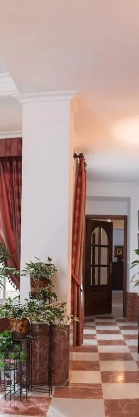Boutique house LujoPobre，位于蒙蒂利亚的酒店