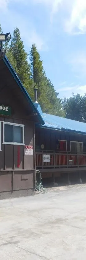 塔马拉克旅馆 ，位于Lakeshore的酒店