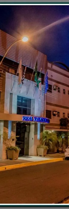 Real Palace Hotel，位于贝贝多鲁的酒店