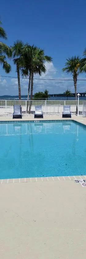 Knight's Key Suites，位于马拉松的酒店