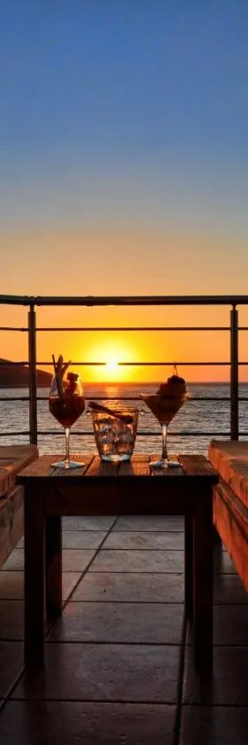 Faros Luxury Suites，位于马拉松波利斯的酒店
