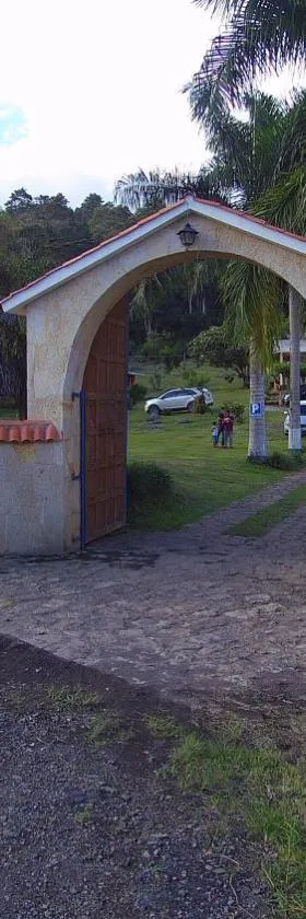 Finca Cafetera Las Mercedes，位于Cumaca的酒店