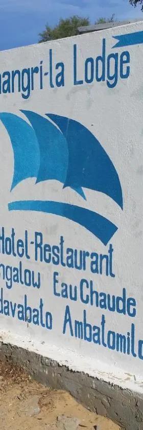 Shangri-la Lodge，位于Ambatomilo的酒店