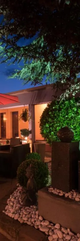 Logis Hôtel Atrium Epinal Golbey，位于埃皮纳勒的酒店
