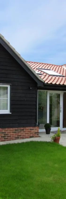 2 Suffolk Cottage, Knodishall - Aldeburgh Coastal Cottages，位于Aldringham的酒店