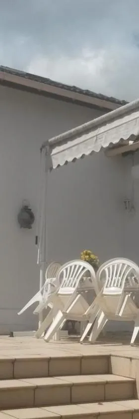 佩迪贡住宿加早餐旅馆，位于Estang的酒店