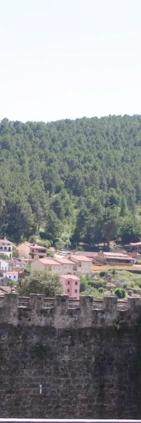 埃尔卡斯蒂洛旅馆，位于阿雷纳斯德圣佩德罗的酒店
