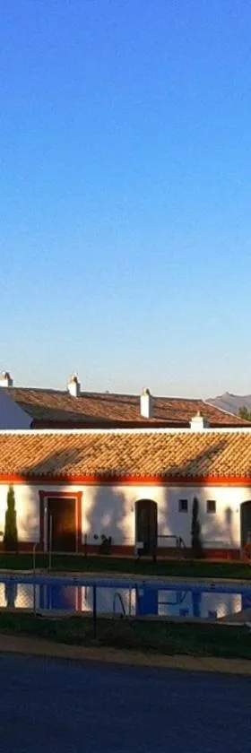 Complejo Pueblo Blanco，位于奥尔维拉的酒店