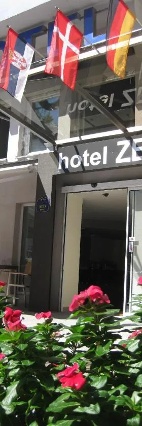 泽尼特加尼酒店，位于诺维萨德的酒店