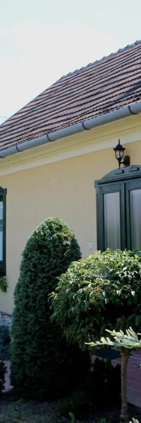Rábagyarmati Apartman，位于Rábagyarmat的酒店